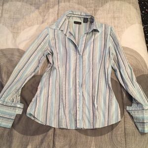 New York and Company stretch button up size medium